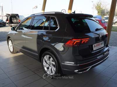Volkswagen Tiguan 2.0 TDI 150 CV SCR DSG Elegance Grigio usata Pordenone