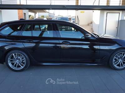 BMW Serie 5 530d Futura d xDrive Touring Msport Nero usata Pordenone