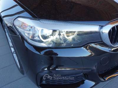 BMW Serie 5 530d Futura d xDrive Touring Msport Nero usata Pordenone