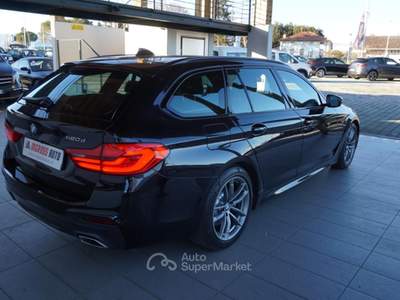 BMW Serie 5 530d Futura d xDrive Touring Msport Nero usata Pordenone