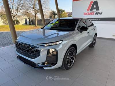 Audi Q3 SPB TDI 110 kW S tronic S Line edition Grigio usata Pordenone