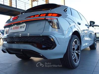 Audi Q3 SPB TDI 110 kW S tronic S Line edition Grigio usata Pordenone