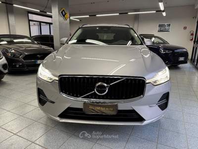 Volvo XC60 B4 automatico Plus Dark Grigio usata Andria