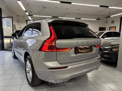 Volvo XC60 B4 automatico Plus Dark Grigio usata Andria