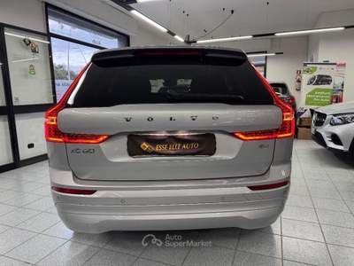 Volvo XC60 B4 automatico Plus Dark Grigio usata Andria