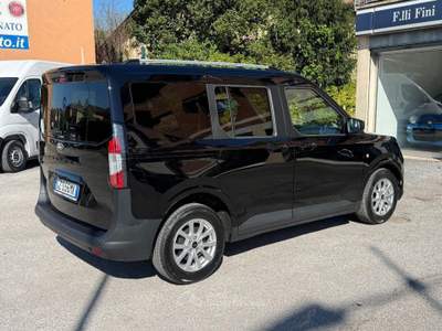 Ford Tourneo Courier 1.0 EcoBoost Titanium Nero usata San Giorgio di Piano