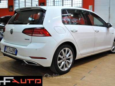 Volkswagen Golf Golf VII 2017 5p 5p 1.5 tsi Highline 130cv dsg Bianco usata Moncalieri