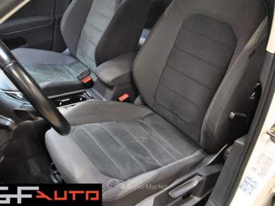 Volkswagen Golf Golf VII 2017 5p 5p 1.5 tsi Highline 130cv dsg Bianco usata Moncalieri