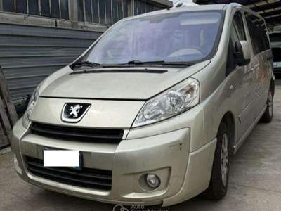 Peugeot Expert 2.0 hdi 136cv L2 tep.Exec.8/9p Fap Oro usata CASTEL MAGGIORE