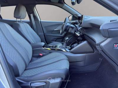 Peugeot 2008 2008 1.2 puretech Allure Pack s Argento usata Giussano