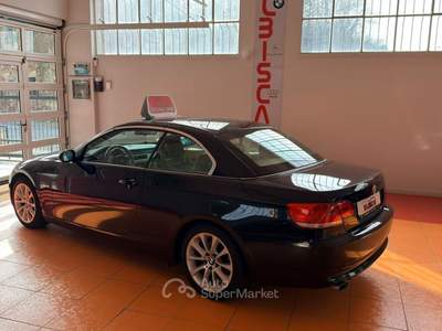 BMW Serie 3 320d 320 320d cat Cabrio Attiva Nero usata Vercelli