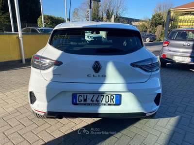 Renault Clio Clio V 2023 1.0 tce Evolution 90cv Bianco usata Arcore