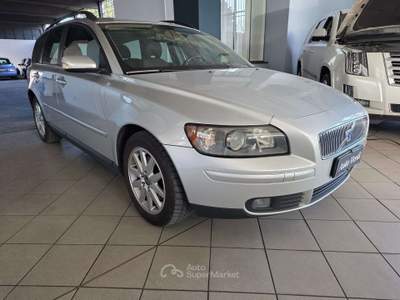 Volvo V50 V50 2.0d Momentum Argento usata Cernusco sul Naviglio