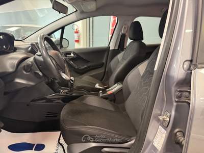 Peugeot 2008 S&S Allure 110CV Ok Neopatentati Grigio usata Prato