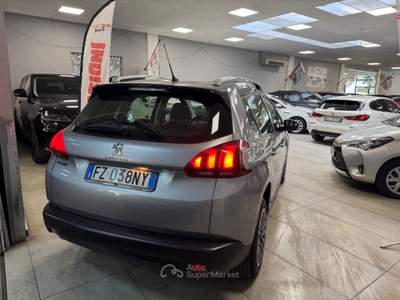 Peugeot 2008 S&S Allure 110CV Ok Neopatentati Grigio usata Prato