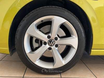 Volkswagen Golf 1.4 TSI eHYBRID 204 CV DSG Style Giallo usata San Martino Buon Albergo