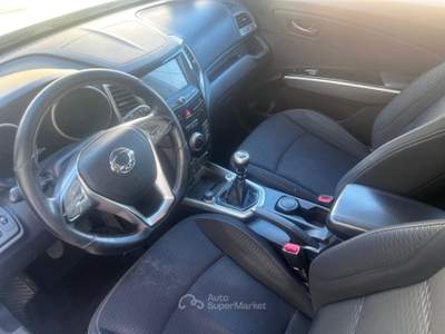 SsangYong Tivoli 1.6 Be Visual AEBS - OK NEOPATENTATI - MANUALE Bianco usata Meda