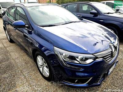 Renault Mégane Mégane Sporter Blue dCi 95 CV Business Blu/Azzurro usata Trevi