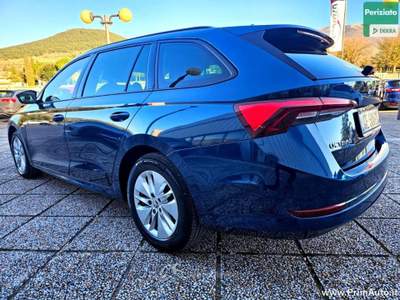 Skoda Octavia 2.0 TDI EVO SCR Wagon Ambition Blu/Azzurro usata Trevi