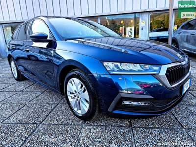 Skoda Octavia 2.0 TDI EVO SCR Wagon Ambition Blu/Azzurro usata Trevi
