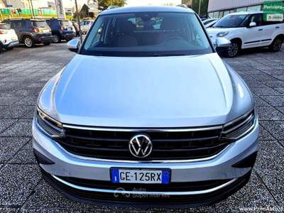 Volkswagen Tiguan 2.0 TDI 150 CV SCR DSG Life Argento usata Trevi
