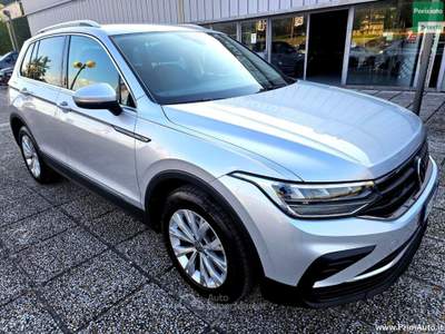 Volkswagen Tiguan 2.0 TDI 150 CV SCR DSG Life Argento usata Trevi