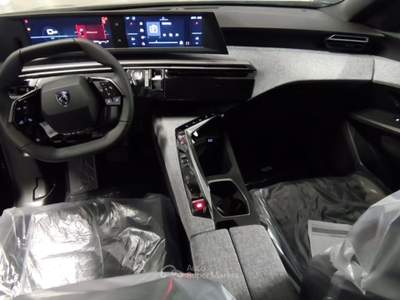 Peugeot 3008 Hybrid 145 e-DCS6 Allure Nero usata Afragola