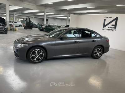 Alfa Romeo Giulia 2.2 TURBODIESEL 160CV AT8 BUSINESS  *ALLUVIONATA* Grigio usata Megliadino San Vitale