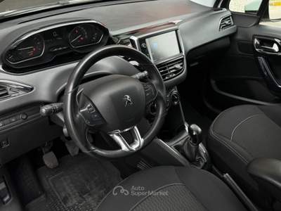 Peugeot 208 PureTech Navi  Unicoproprietario,Iva esposta. Bianco usata Crocetta del Montello