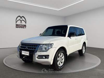 Mitsubishi Pajero 3.2 DI-D Common Rail Intense Auto Bianco usata Roma