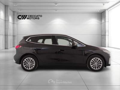 BMW Serie 2 Active Tourer 218d 218 d Luxury DCT Nero usata Padova