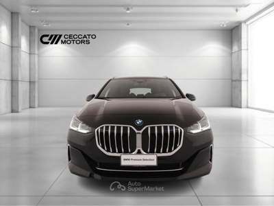 BMW Serie 2 Active Tourer 218d 218 d Luxury DCT Nero usata Padova
