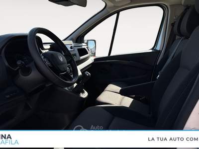 Renault Trafic  -  2.0 blue dci 150cv l2 authentic Grigio usata Marcianise