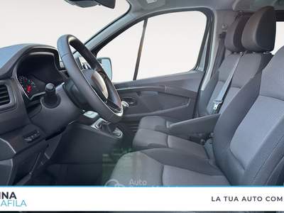 Renault Trafic  -  2.0 blue dci 150cv l2 authentic Grigio usata Marcianise