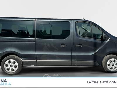 Renault Trafic  -  2.0 blue dci 150cv l2 authentic Grigio usata Marcianise