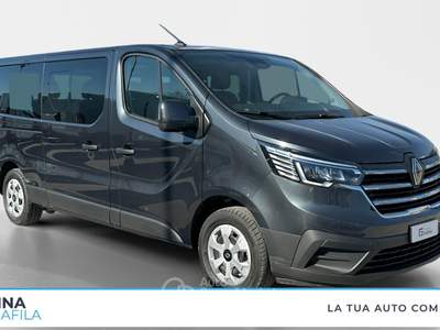 Renault Trafic  -  2.0 blue dci 150cv l2 authentic Grigio usata Marcianise