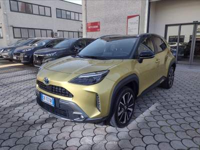 Toyota Yaris Cross  1.5 hybrid 5p. e-cvt premiere Giallo usata Pisa