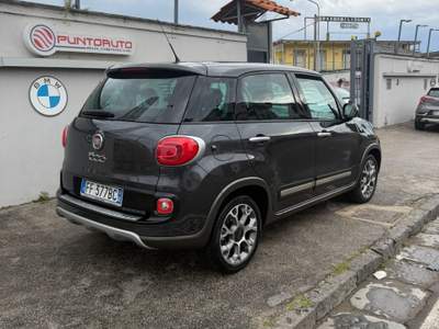 Fiat 500L 2012 1.3 mjt Trekking 95cv Nero usata Sant'Antimo