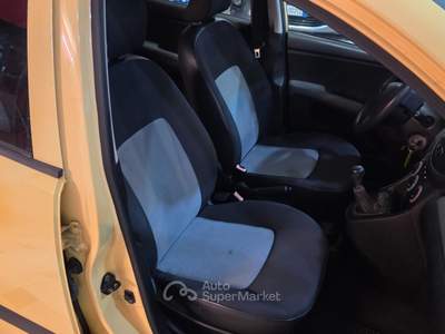 Hyundai i10 Active Beige usata Bisceglie