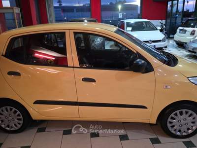 Hyundai i10 Active Beige usata Bisceglie