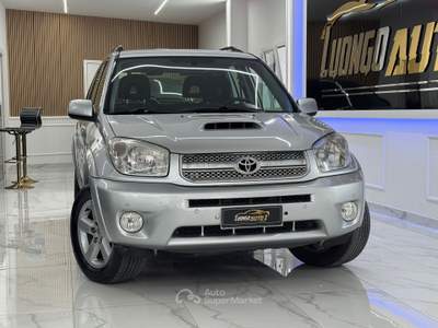 Toyota RAV4 2.0 Tdi D-4D Full Opt Grigio usata Qualiano
