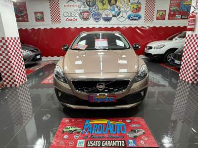 Volvo V40 Cross Country 1.6 114cv - 2014 Marrone usata Giugliano in Campania