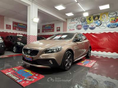 Volvo V40 Cross Country 1.6 114cv - 2014 Marrone usata Giugliano in Campania