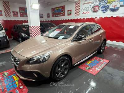 Volvo V40 Cross Country 1.6 114cv - 2014 Marrone usata Giugliano in Campania