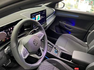 Volkswagen T-Roc T-Roc 1.5 etsi R-Line 150cv dsg Bianco usata Fucecchio