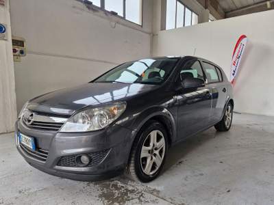 Opel Astra OPEL ASTRA GPL Grigio usata Castel San Pietro Terme