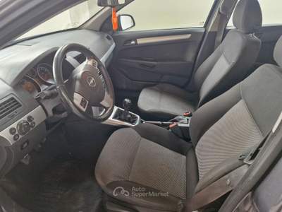 Opel Astra OPEL ASTRA GPL Grigio usata Castel San Pietro Terme