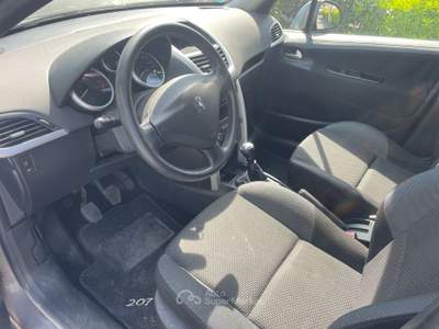 Peugeot 207 tenuta bene usata Sarezzo