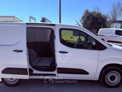 Peugeot Partner 3 posti Bianco usata Aprilia