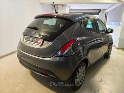 Lancia Ypsilon Ypsilon 1.0 FireFly 5 porte S&S Hybrid Gold Grigio usata RENDE